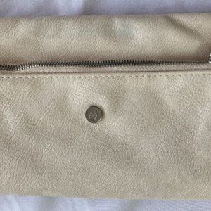 Grace Adele Claire clutch Gold